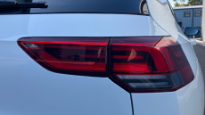 Volkswagen Golf 1.5 eTSI 150 R-Line 5dr DSG Petrol Hatchback